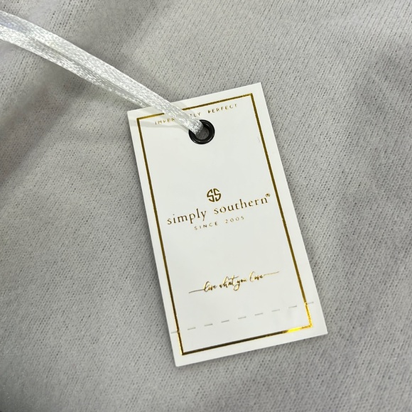 NWT simply southern Midwestern cowl neck top one size fits most - Picture 2 of 8